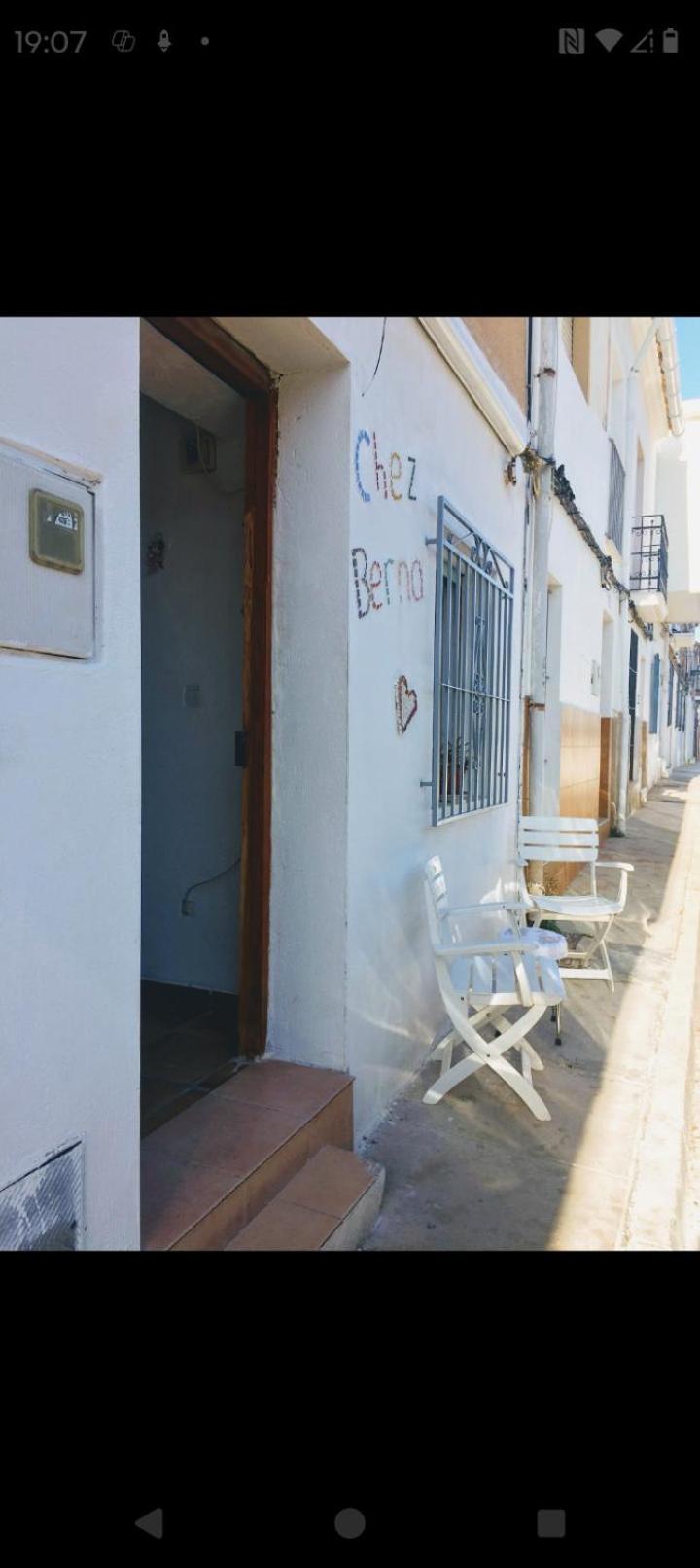 Chez Berna - Se Alquila Habitacion Дения Номер фото